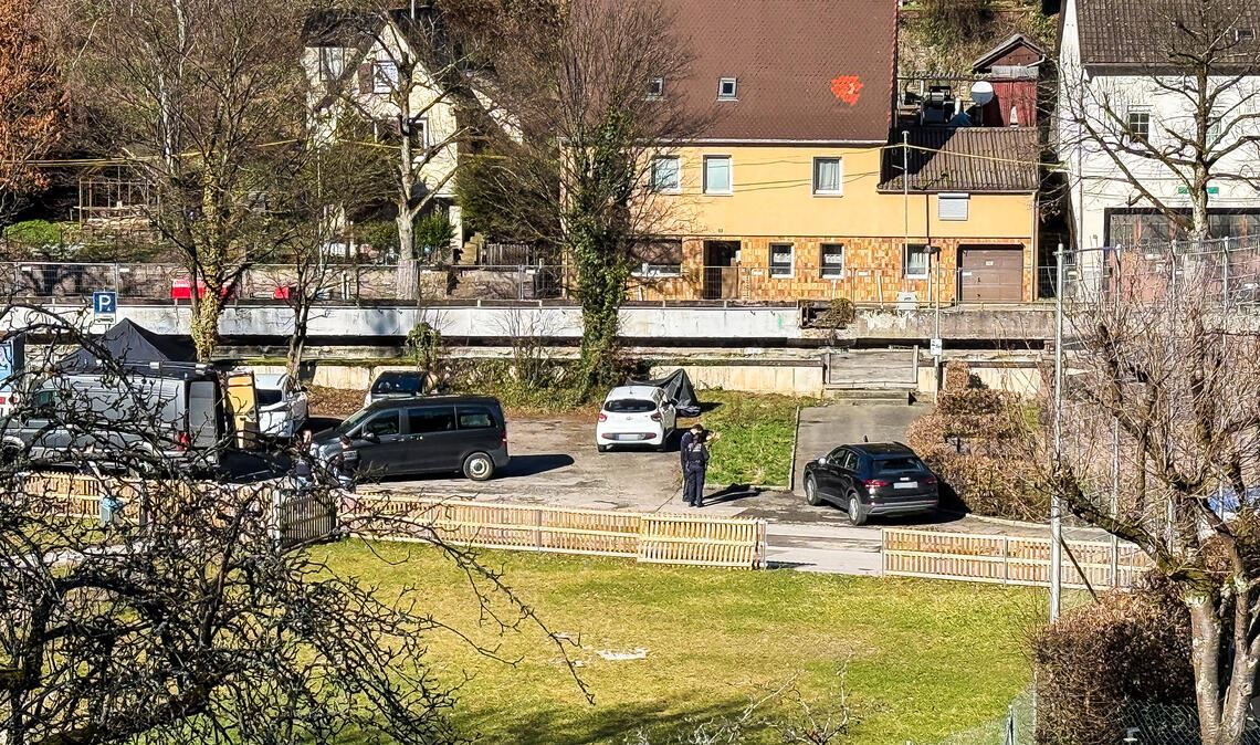 Die Ermittler der Soko „Motor“ suchen weiter nach Zeugen, die rund um den Parkplatz an der Turnstraße verdächtige Beobachtungen gemacht haben. Foto: Archiv
