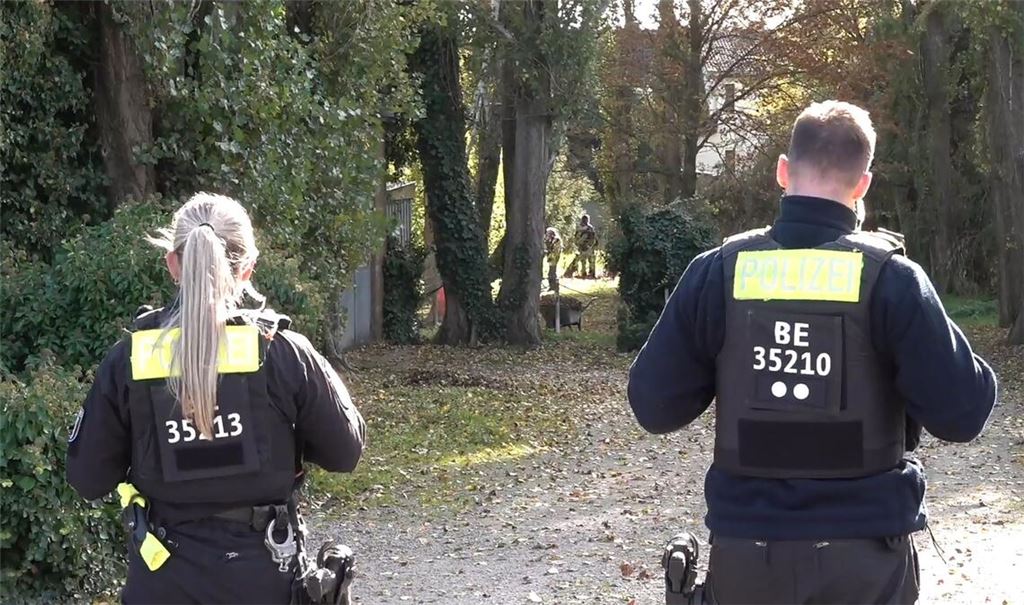 Die Ermittler nehmen einen neuen Anlauf, um das Rätsel um Rebeccas Verschwinden 2019 zu lösen.