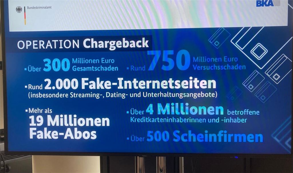 Die Ermittler tauften ihre Arbeit "Operation Chargeback". Damit ist eine Rückbuchung einer Kartenzahlung gemeint, weil ein Kunde bei seiner Bank die Stornierung einer Abbuchung etwa wegen Betrugs fordert. 