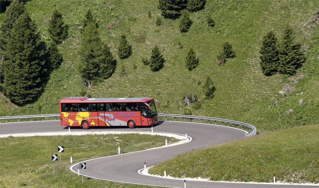 Die Fahrt über das Joch soll für Auswärtige künftig nur noch mit Bussen möglich sein.