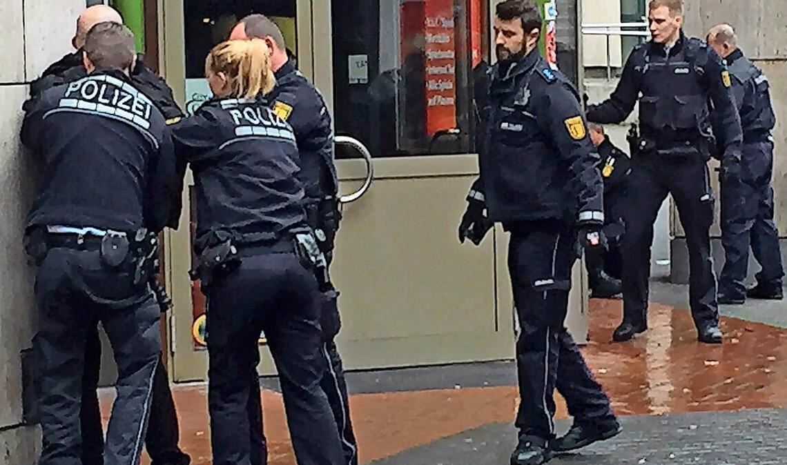 Die Festnahme des „Ohrabbeißers“ vor Jahren in der Stuttgarter City