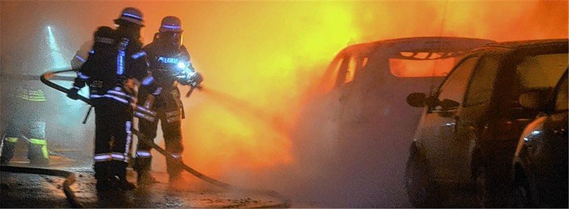 Brandstifter treiben ein gefährliches Spiel