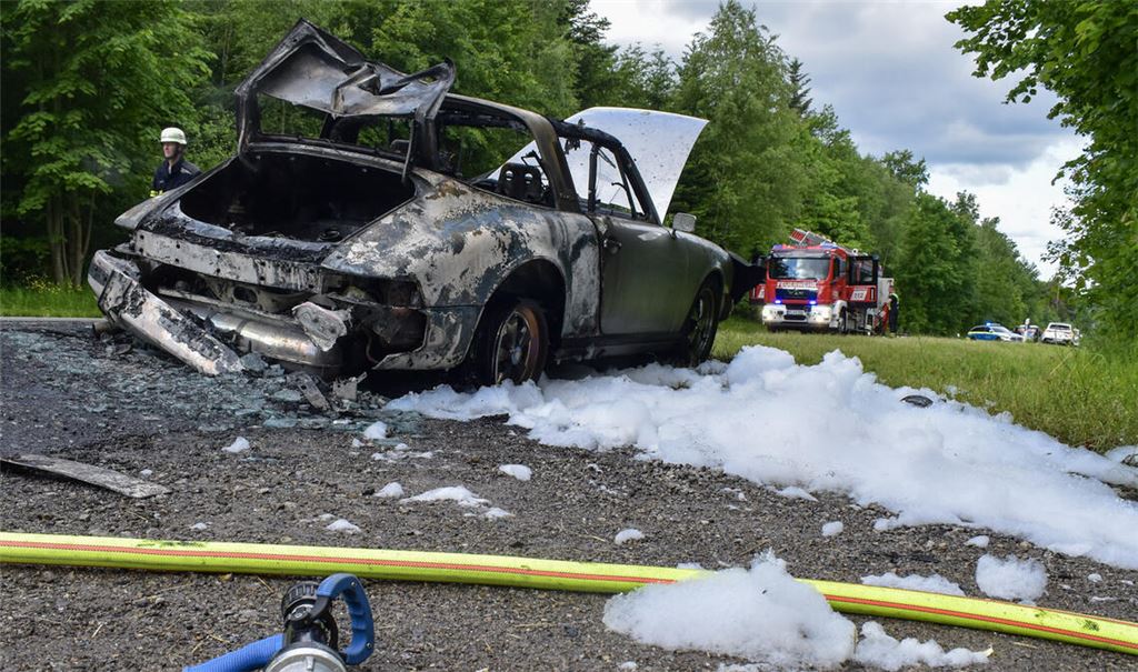 Die Feuerwehr vermutet einen technischen Defekt als Brandursache. Foto: Myroshnichenko