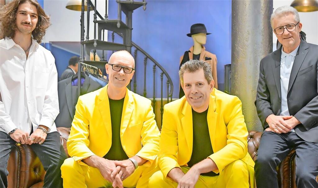Die Futuromundo-Organisatoren Moritz Zimmer, Gordon und Leonard Sommer sowie Kai-Erik Ströbel (von links)