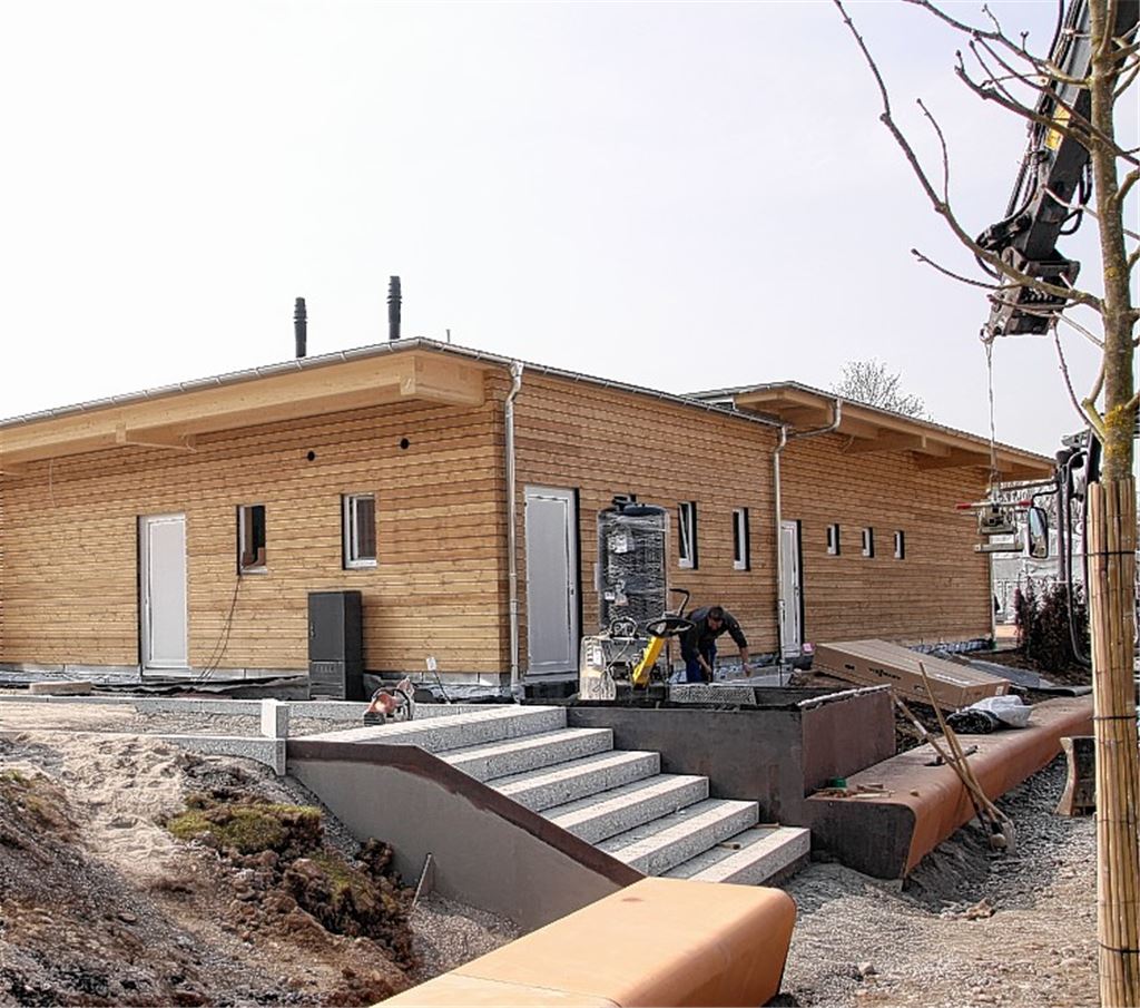 Die Gastronomie auf dem Gartenschaugelände macht rasch Fortschritte. Foto: Sadler