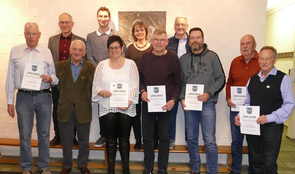 Die Geehrten: Erwin Duss, Jürgen Link, Siegfried Gottwald, Tobias Common, Melanie Hefter, Silke Schweizer, Manfred Bohn, Jochen Vallon, Martin Metzger, Werner Siegrist und Werner Baier (v.li.). Foto: privat