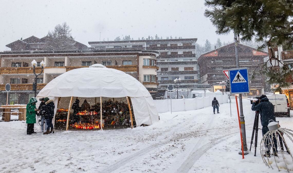 Die Gemeinde Crans-Montana greift jetzt bei Brandschutzmängeln durch. (Archivbild)