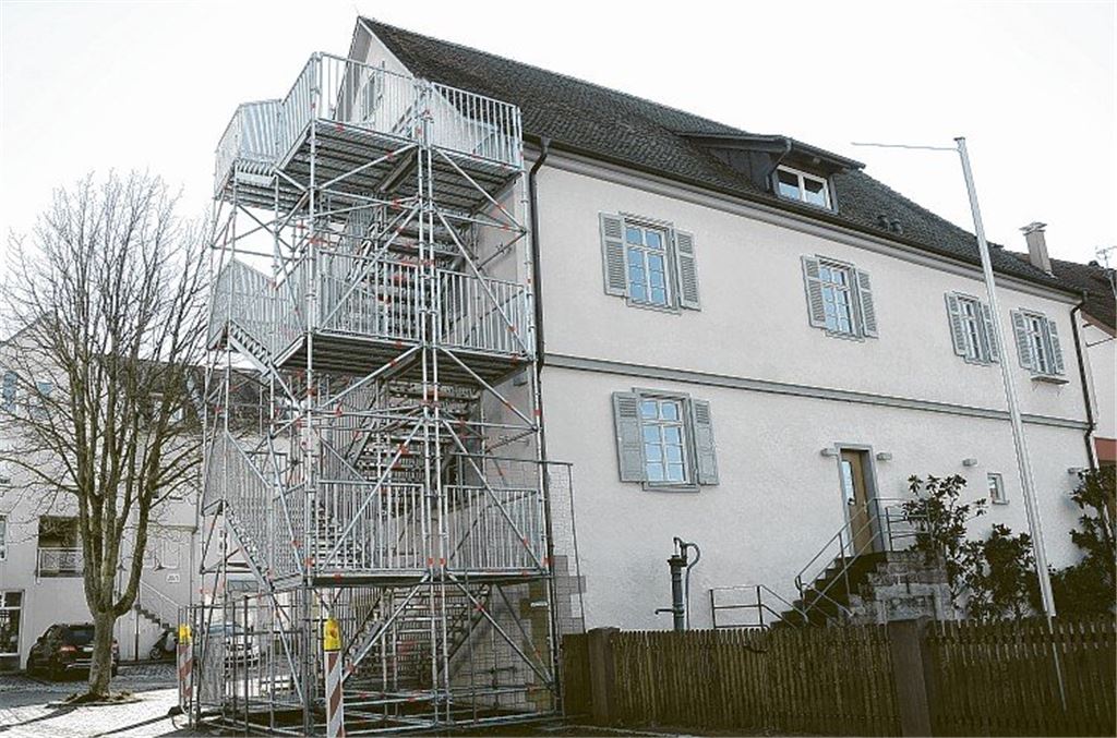 Stählernes Gerüst als Fluchtweg