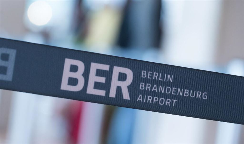 Die Gewerkschaft Verdi hat zu einem Warnstreik bei der Flughafengesellschaft Berlin-Brandenburg aufgerufen.