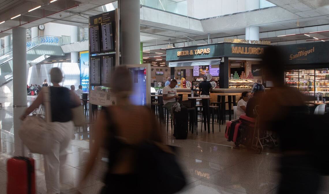 Die Gewerkschaften fordern bessere Arbeitsbedingungen und höhere Löhne. (Archivbild)