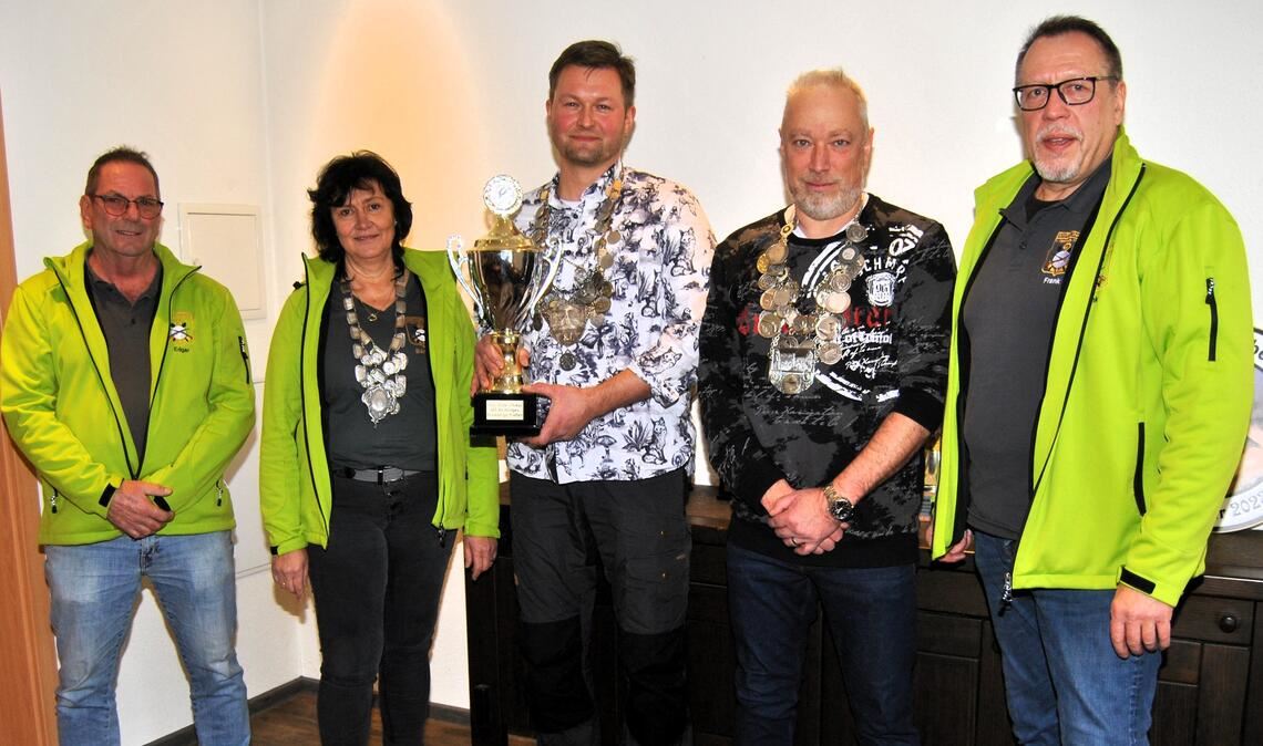 Die Gewinnerin und die Gewinner. Foto: Haller