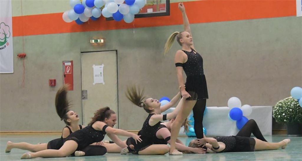 Die Gruppe GymMotion in Dieburg. Foto: p