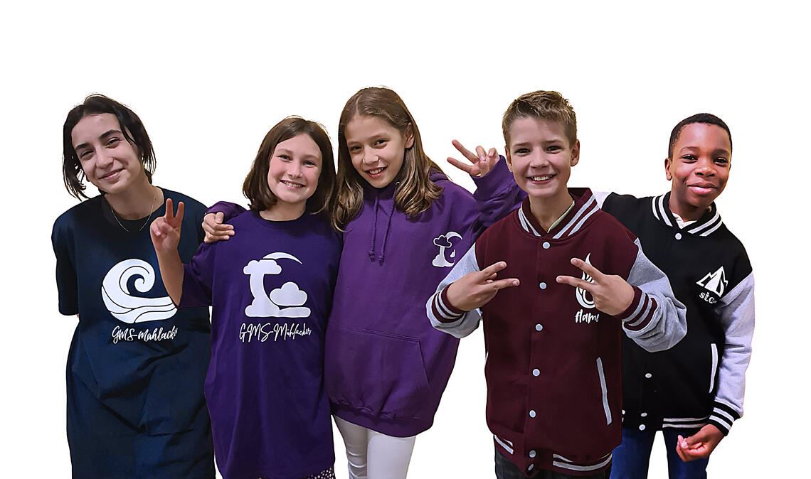 Die Häuser heißen „Flame“, „Stone“, „Wave“ und „Sky“. Es gibt entsprechende Logos, die mit Stolz getragen werden. Foto: privat