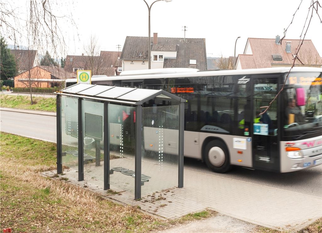 Die Haltestelle Wetterkreuzstraße gehört zu jenen, die in einem ersten Schritt barrierefrei werden sollen. Foto: Fotomoment