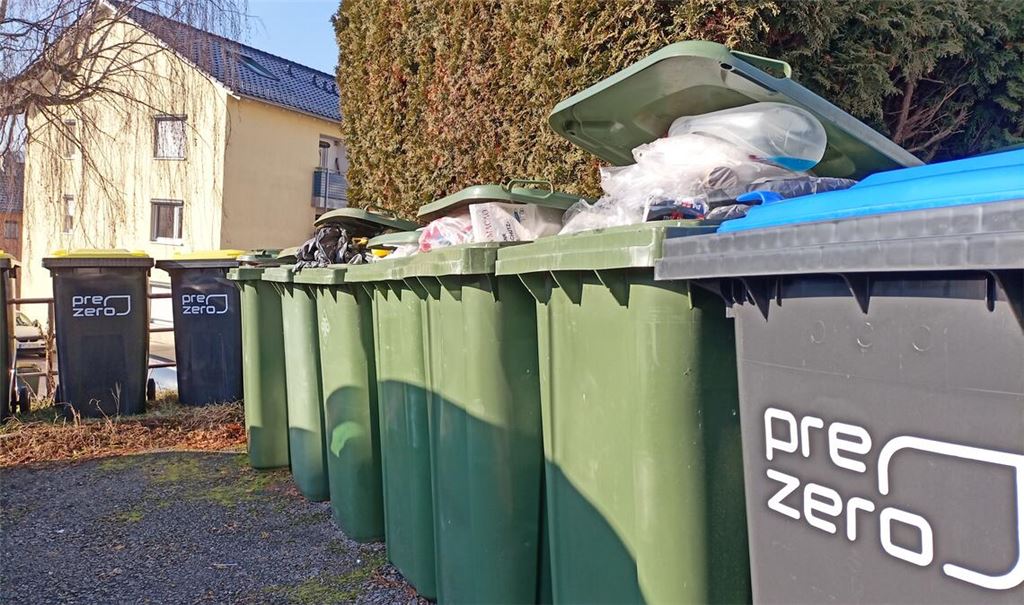 Die Höhe der Abfallgebühren hängt auch von der Zahl der Personen im Haushalt ab. Archivfoto: Deeg