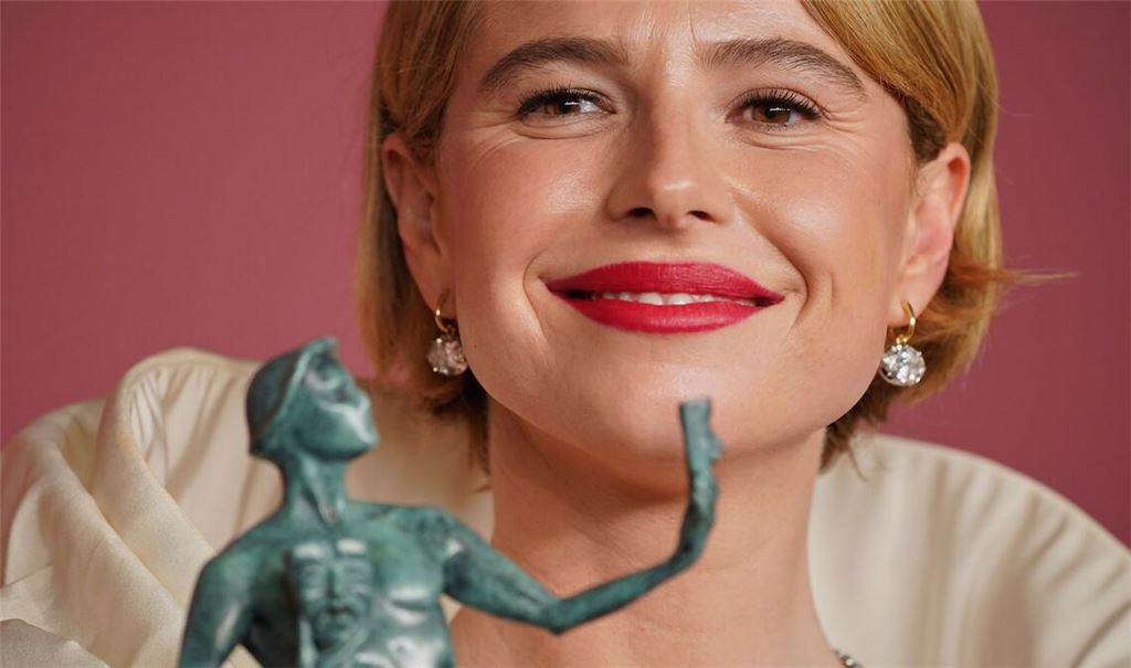 Die Irin Jessie Buckley holte sich einen Actor Award für ihre Darstellung in "Hamnet".