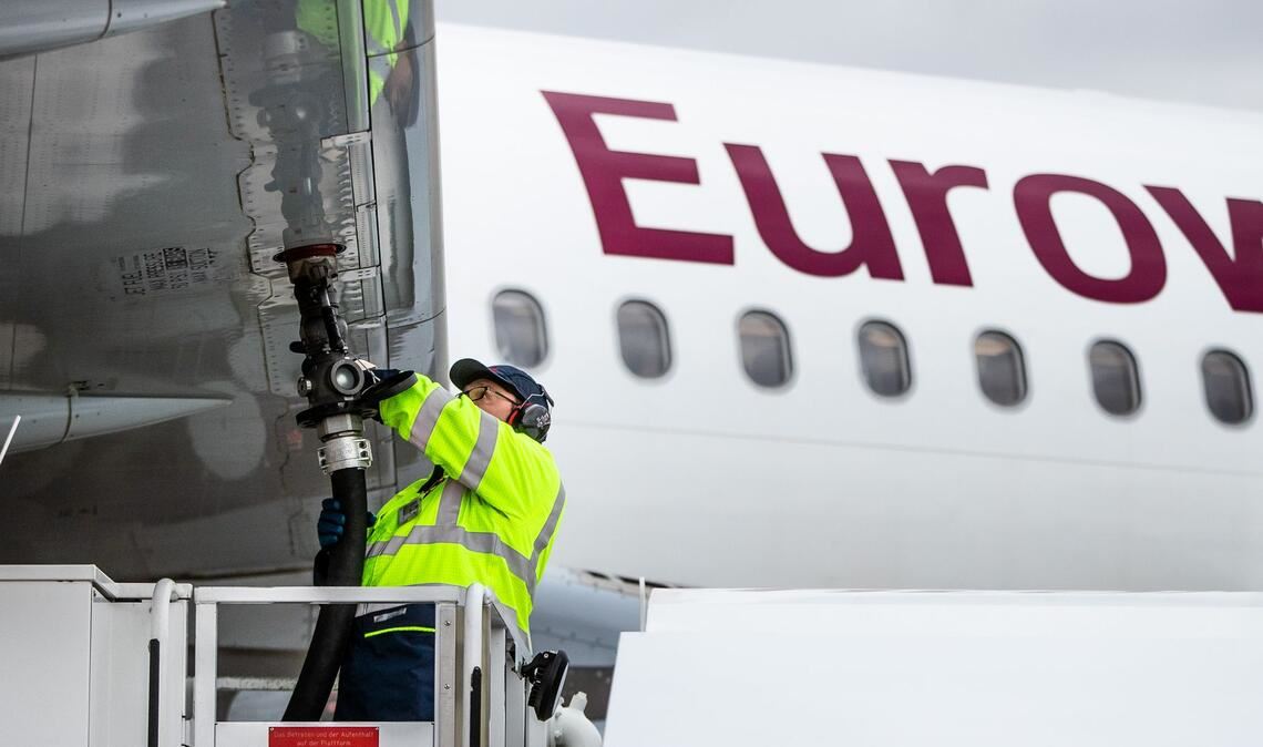 Die Kerosinpreise haben sich seit Beginn des Krieges mehr als verdoppelt.