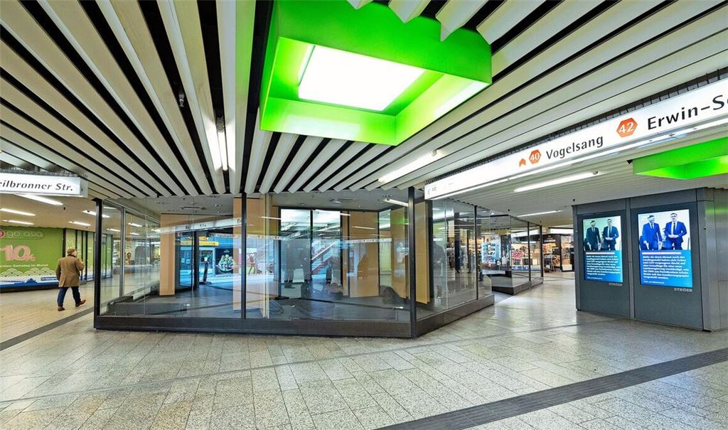 Die Klett-Passage soll  attraktiver gemacht werden. Die Räume der ehemaligen BW-Bank-Filiale, die leer stehen, verschwinden allerdings gänzlich.