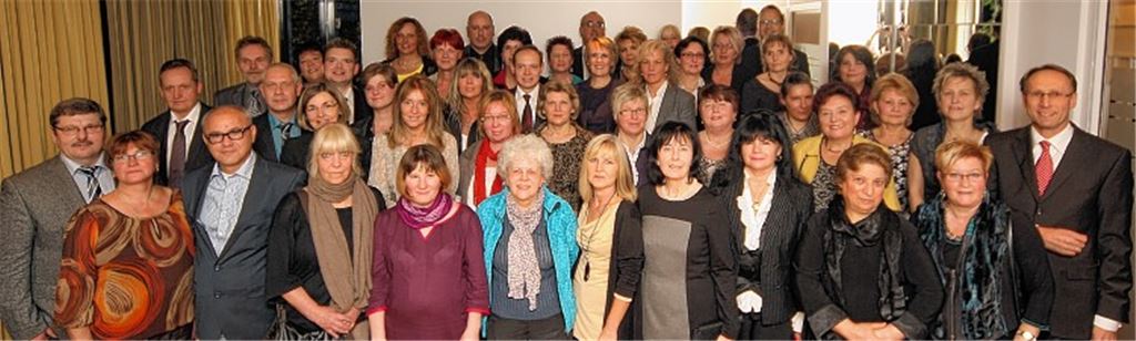 Die Klingel-Gruppe ehrt ihre treuen Mitarbeiter. Rechts Jörg Blumentritt, Mitglied der Geschäftsleitung.