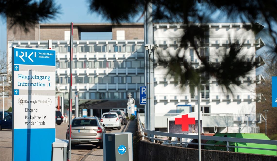 Die Kliniken der Region – im Bild Mühlacker – bereiten sich auf schwere Wochen vor. Analog zur Entwicklung der Pandemie erwarten sie eine Welle mit Covid-19-Patienten.Archivfoto: Fotomoment