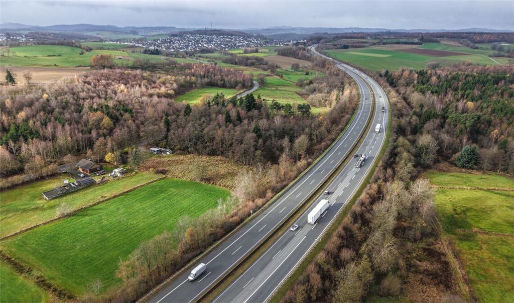 Die Körperteile wurden auf der A45 gefunden (Archivbild).
