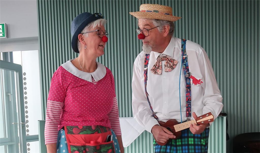 Die Koffer vollgepackt mit schönen Erinnerungen: „Trudi“ und „Hans“. Foto: Warzecha