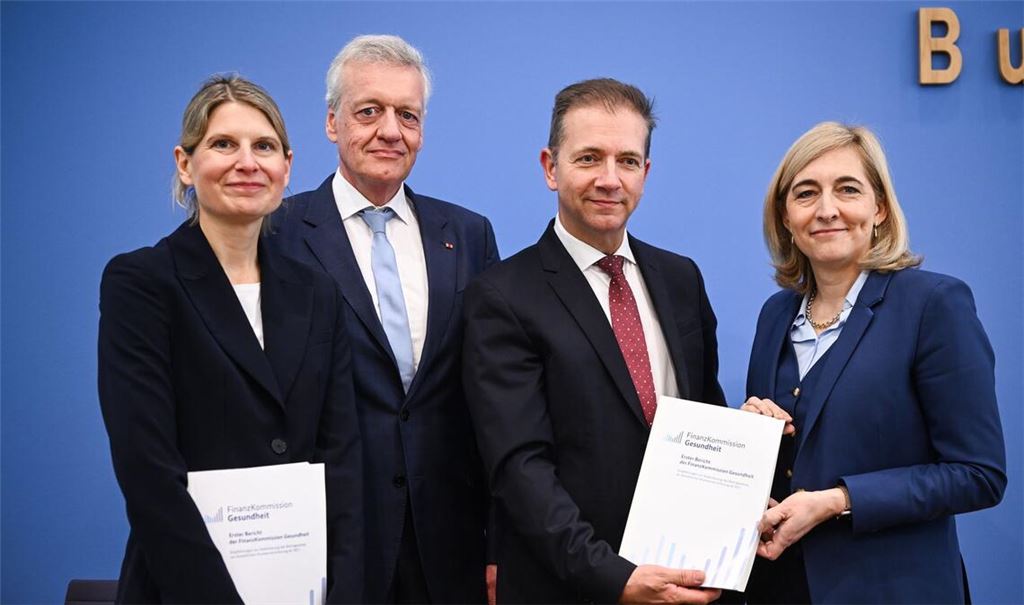 Die Kommission macht Einsparvorschläge von bis zu 42 Milliarden Euro.