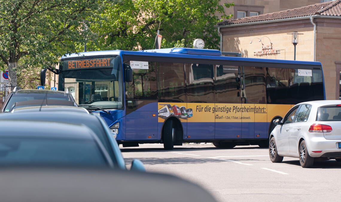 Die Kosten für den Regionalbusverkehr sollen zwischen der Stadt Pforzheim und dem Enzkreis neu aufgeteilt werden. Foto: Archiv/Fotomoment