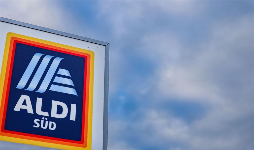 Die Kräutermischung wird bei Aldi Süd und Aldi Nord verkauft.