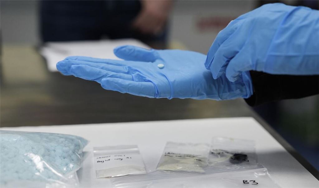 Die Landesstelle für Suchtfragen schlägt Alarm. (Symbolbild)