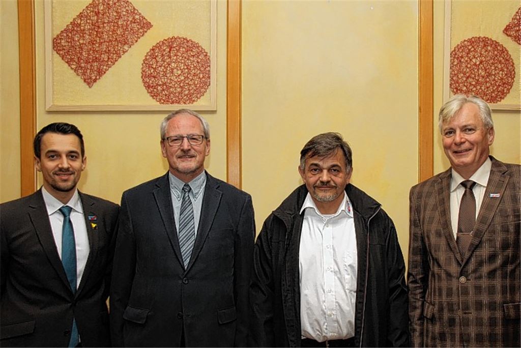 Die Landtagskandidaten des AfD-Kreisverbands Pforzheim/Enzkreis und ihre Ersatzkandidaten (v. li.): Christopher Seidemann, Bernd Grimmer, Alfred Bamberger und Bernd Gögel.