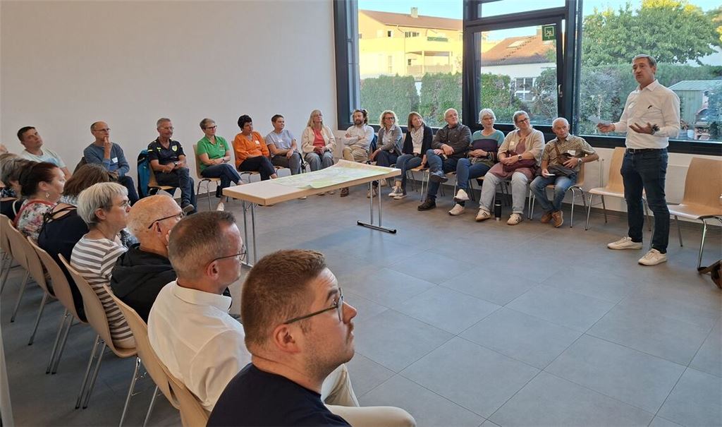 Die Lomersheimerinnen und Lomersheimer sind gefragt und dürfen Kritikpunkte, Wünsche und Vorschläge einbringen. Foto: Bastian