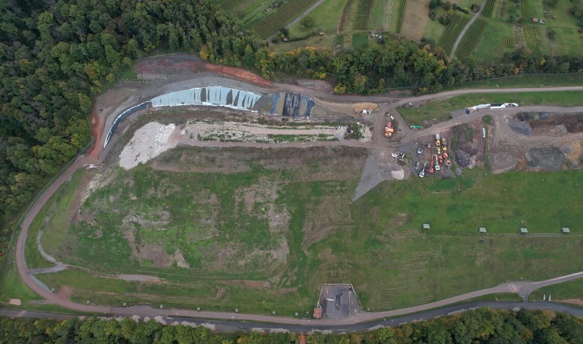 Die Luftaufnahme zeigt einen Ausschnitt der Maulbronner Deponie. Foto: Archiv
