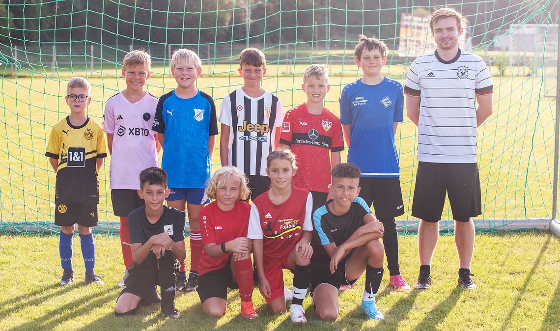 Die MT-Auswahl für den Possehl-Cup mit Trainer Dennis Grasberger.