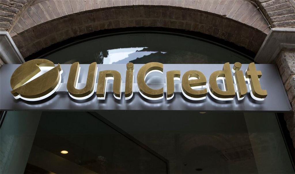 Die Mailänder Großbank Unicredit kürzt bei IT-Diensten in Deutschland.