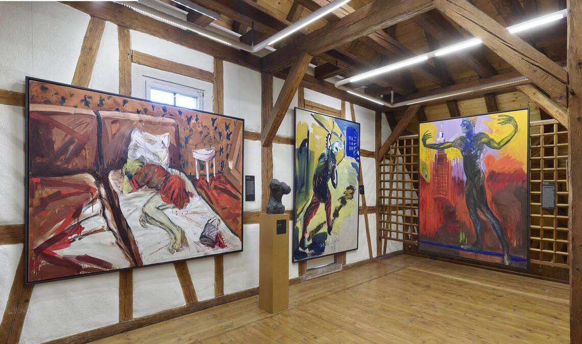 Millionenschwere Sammlung wächst weiter Die Maulbronner Kunstsammlung Jutta und Manfred Heinrich wächst weiter und umfasst inzwischen 357 großformatige Bilder und 14 Skulpturen. Fotos: privat