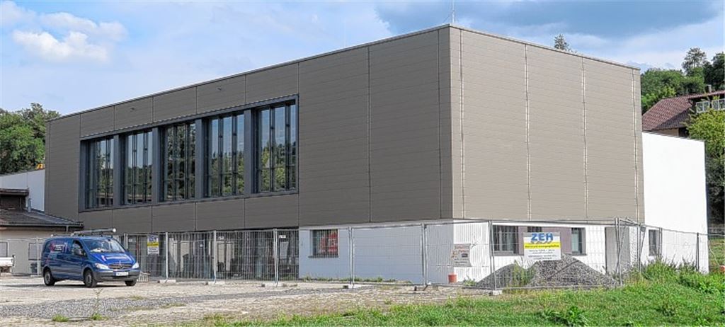 Halle wird später als geplant fertig