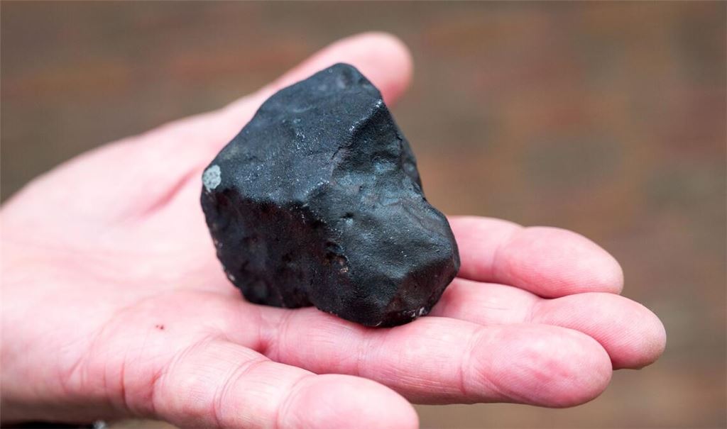 Die Meteoritenstücke von Elmshorn <a href="" target="_blank"></a>wurden Ende April gefunden: Am 25. April hatte gegen 14 Uhr eine Feuerkugel über Schleswig-Holstein aufgeleuchtet.