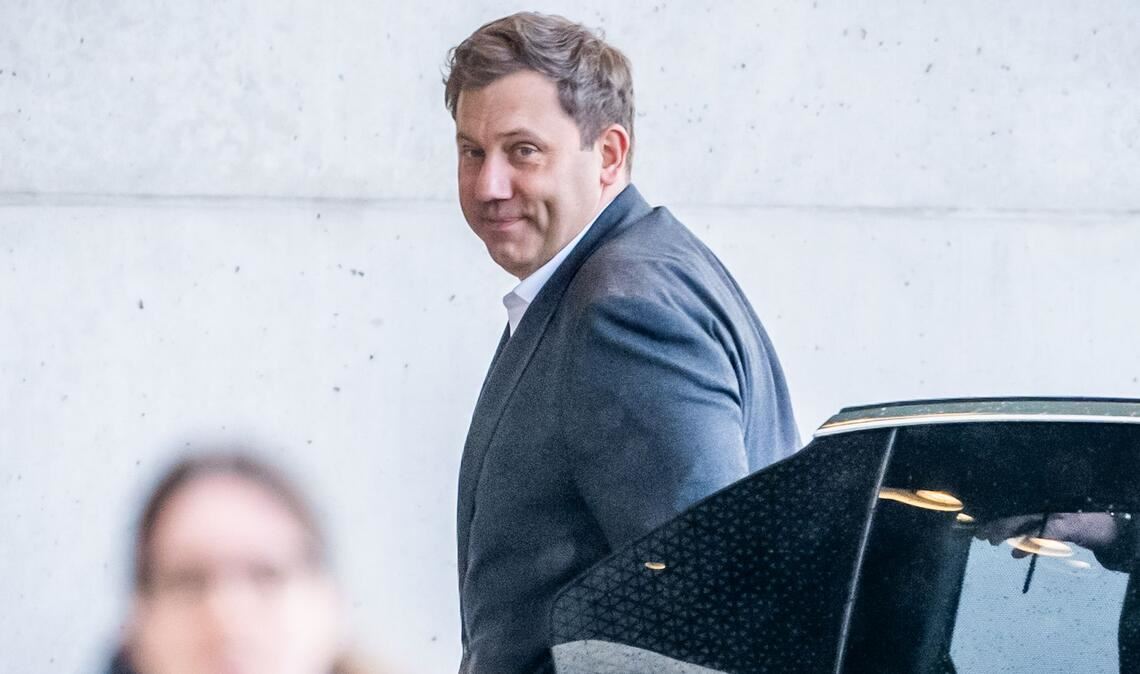 Die Ministerien sollen Finanzminister Klingbeil Sparkonzepte vorlegen.