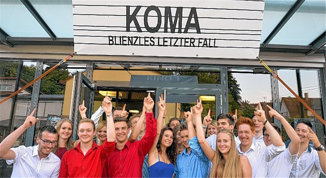 Die Mitglieder des Lienzinger Jugendkreises „Chillig“ freuen sich nach einjährigen Produktionsarbeiten über die gelungene Premiere ihres Films „Koma. Blienzles letzter Fall“.