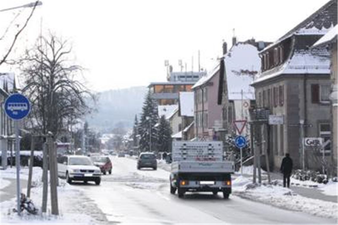 Die Mobilfunkmasten auf dem Maulbronner MWK-Gebäude sind einigen Anwohnern ein Dorn im Auge. Foto: Disselhoff