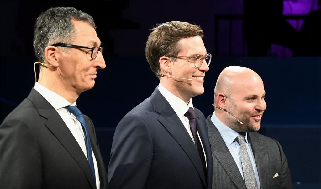 Die Moderatoren haben bei der Diskussion mit Cem Özdemir und Manuel Hagel dem AfD-Mann Markus Frohnmaier (rechts) zu sehr von der Kette gelassen, fanden viele im Netz.