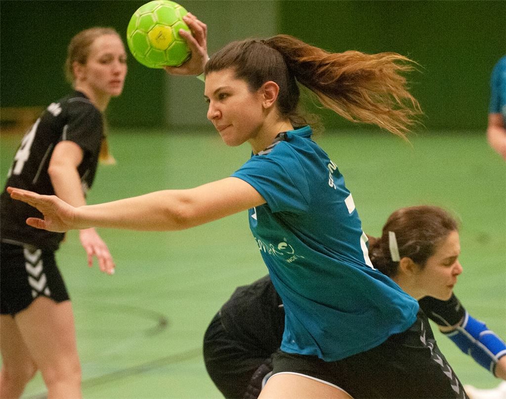 Die Mühlacker Handballerinnen spielen zu Hause gegen Karlsruhe. Foto: Fotomoment
