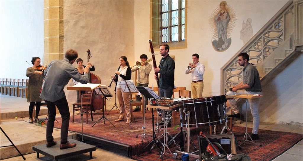 Die Musiker können beides: Strawinskys geballt rhythmische Tonsprache umsetzen und parallel dazu auch mit frühbarocken Klängen vertraut sein. Foto: Filitz