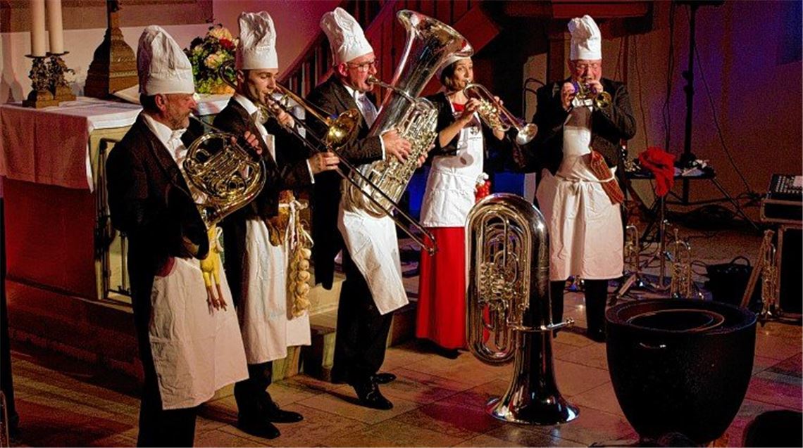 Ensemble verwöhnt sein Publikum