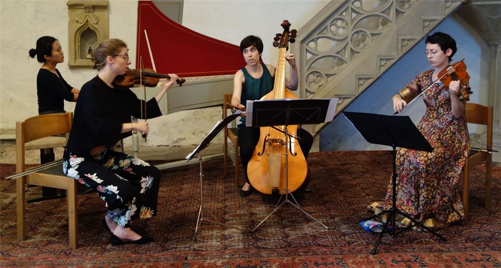 Die Musikerinnen überzeugen mit technischer Klasse und Spielfreude. Foto: Bastian