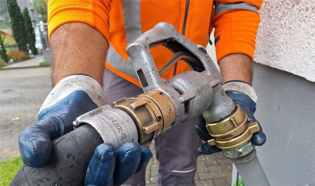 Die Nachfrage der Verbraucherinnen und Verbraucher nach Heizöl zieht aktuell an.