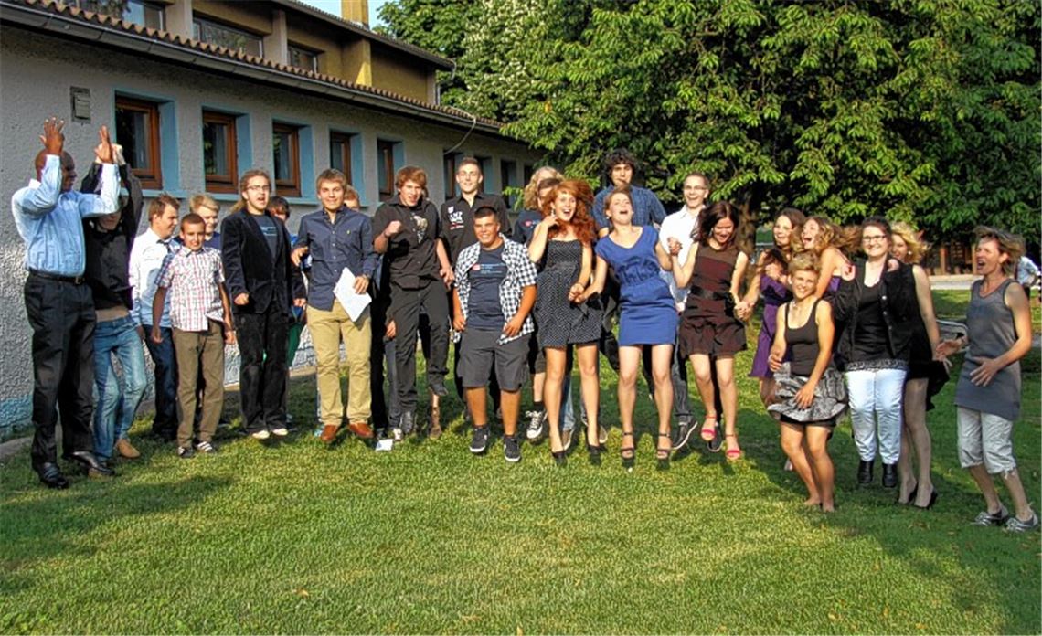 Die Neunt- und Zehntklässler nehmen Abschied von der Freien Schule Diefenbach.