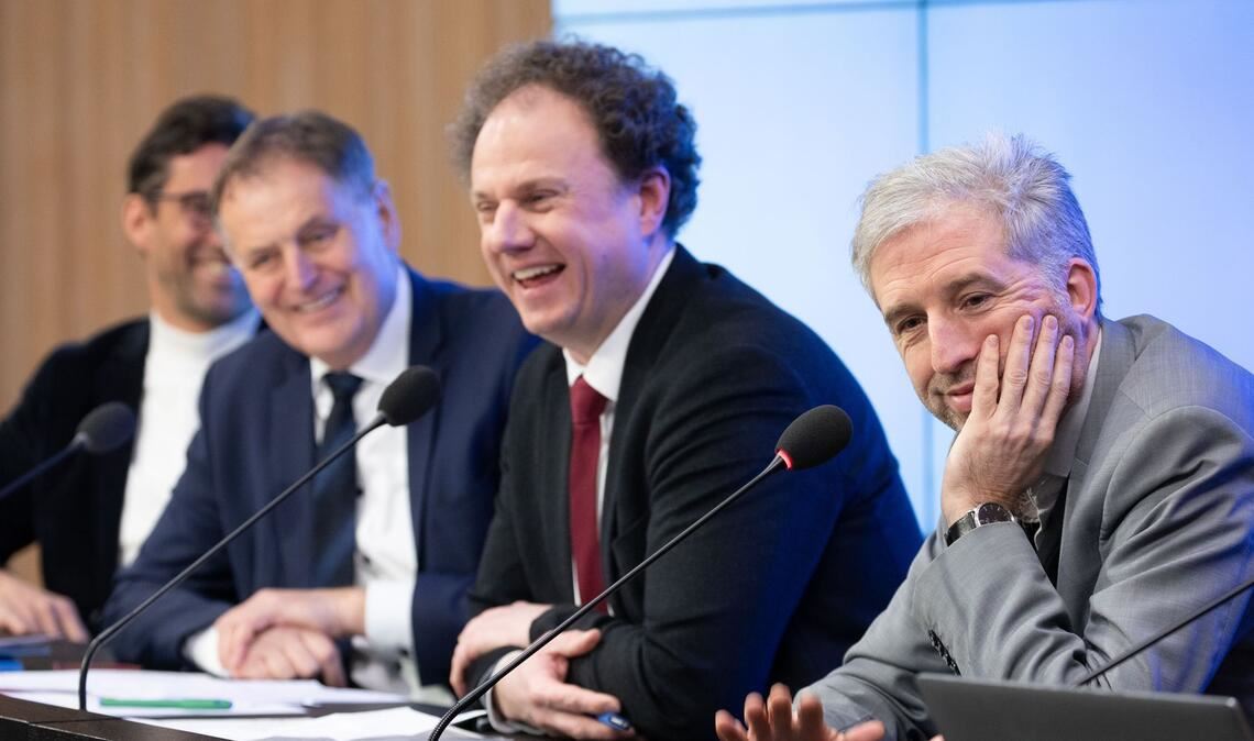 Die Oberbürgermeister Matthias Klopfer (SPD, Esslingen), Richard Arnold (CDU, Schwäbisch Gmünd), Matthias Knecht (Ludwigsburg), Boris Palmer (Tübingen) (von links).