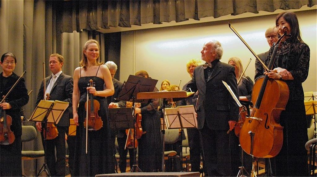 Und überall ist Mozart